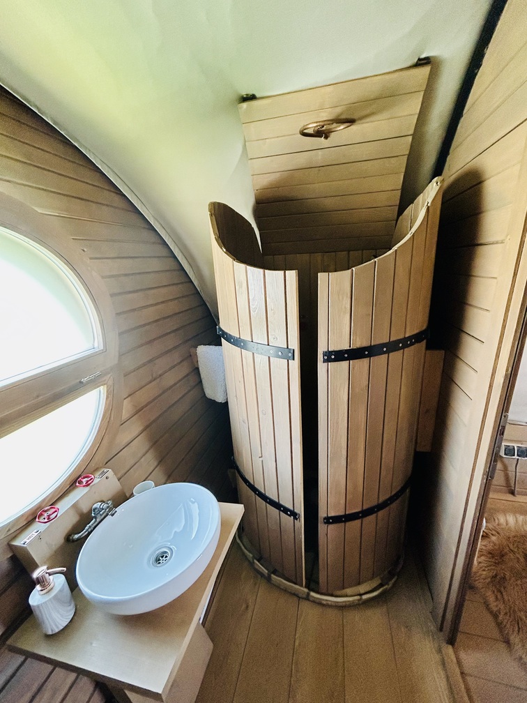 obiective turistice in vama buzaului spiritul zimbrului glamping